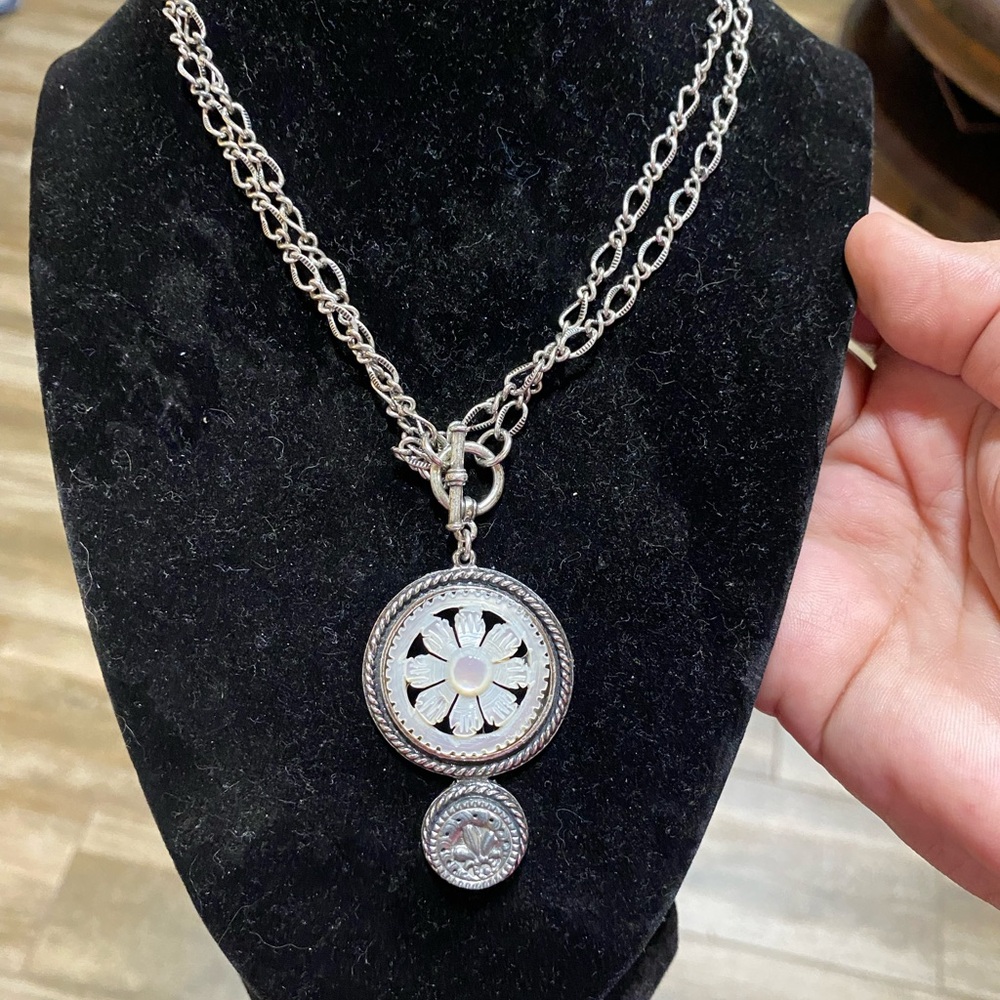 Elegant Grandmother’s Buttons Necklace